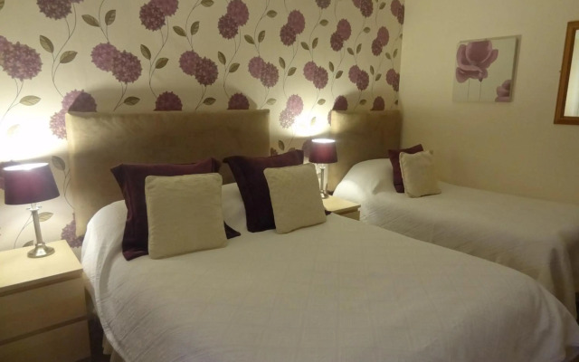 The Edward Hotel
