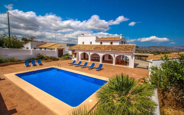 Finca Pere - panoramic hillside holiday house in Benissa