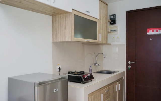 Fully Furnished with Cozy Design Studio Apartment at Springwood Residence