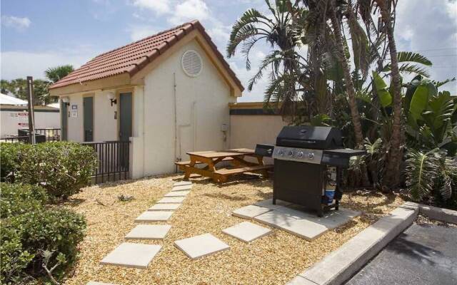 Windjammer 402 - Two Bedroom Condo