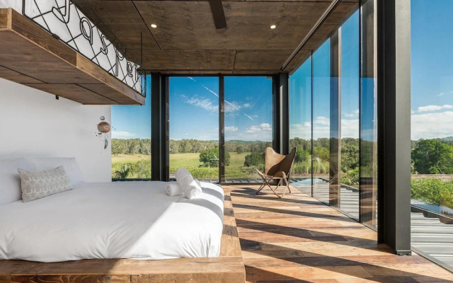 Your Luxury Escape - Beach Box – Balcony – Byron Bay