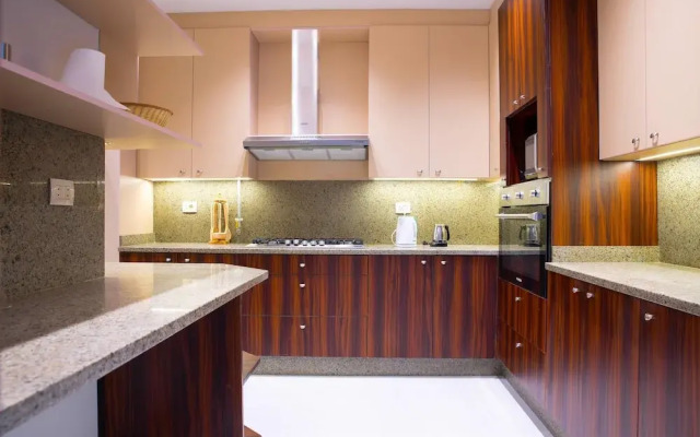 89B-106  Lake View Residence