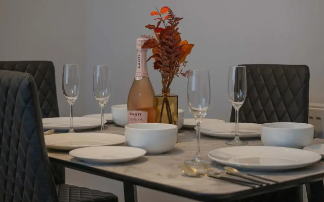 Bespoke 2-bed House in Stoke-on-trent