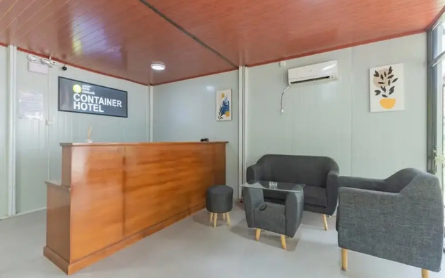 RedDoorz Container @ Teras Cimanuk Garut