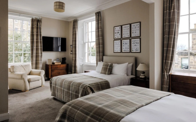 Cleveden House by The Dunvegan