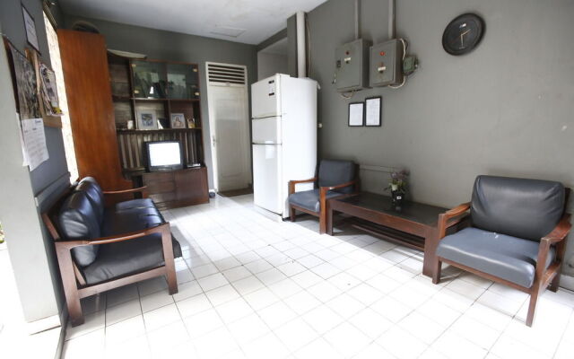 RedDoorz Near WTC Sudirman