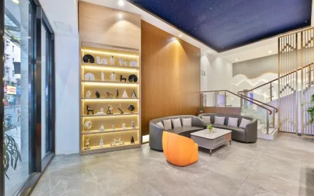 LangFeng Fengyuan Hotel