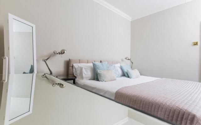 Luxury Apartment - 18 Lansdown Crescent
