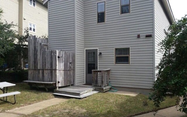 Be Happy Chesapeake Bay Home Steps Away From Beach Access by Redawning