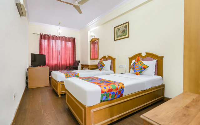 FabHotel Altus DLF Phase 2