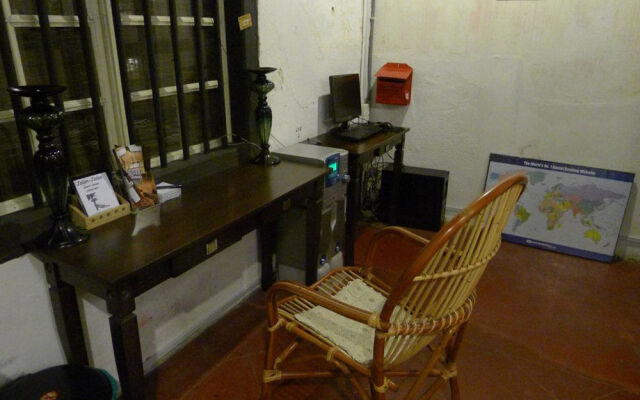 Jalan Jalan Emas Guest House