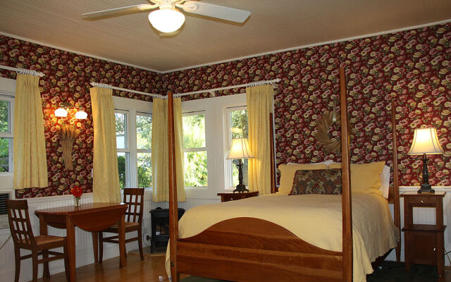 Case Ranch Inn