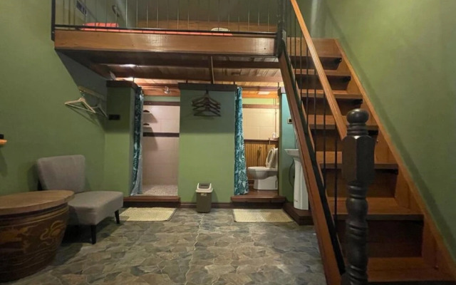 OYO 90368 Jono's Place Guesthouse