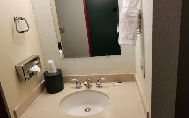 Sea-Tac Crest Motor Inn