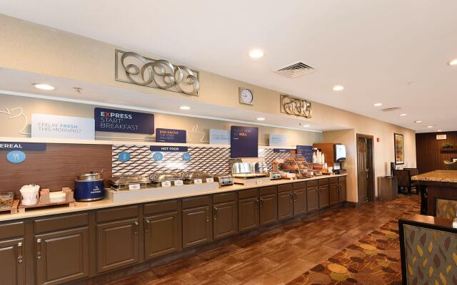 Holiday Inn Express & Suites Chicago-Deerfield/Lincolnshire by IHG