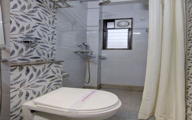 OYO 13599 Hotel Venkatesh Regency
