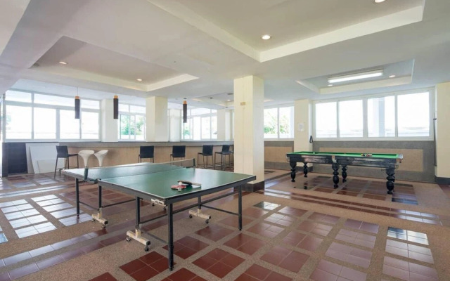Patong Beach Gardens - Pool, Fast Wifi, Smart TVs
