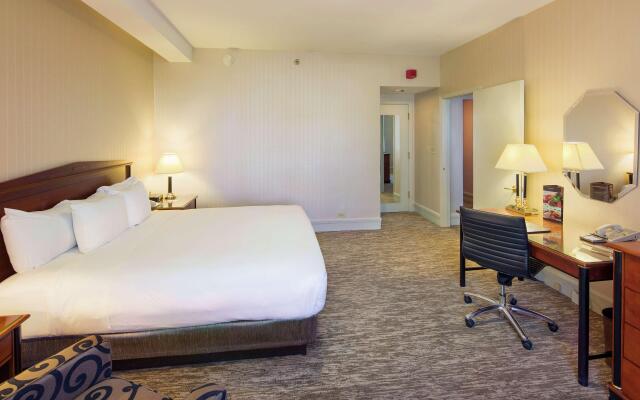 Hilton Cincinnati Netherland Plaza