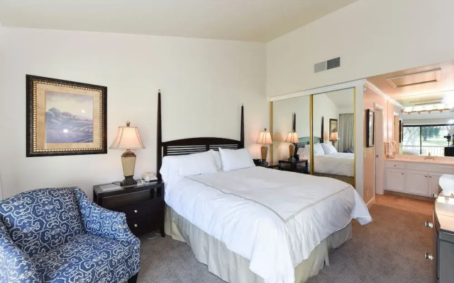 702 S At Silverado 1 Bedroom Condo by Redawning