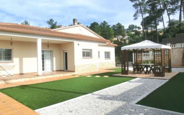 Villa in Lloret de Mar - 104104 by MO Rentals