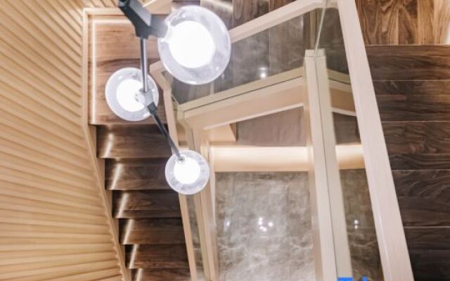 Yansheng Jingyue Designer Hot Spring B & B