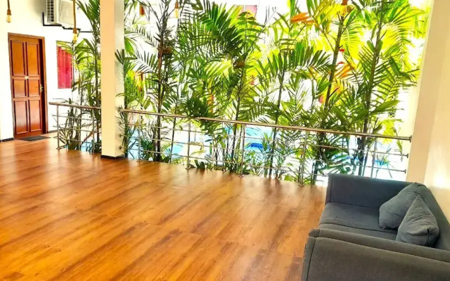 Sea Breeze Hotel