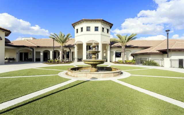 Stunning 8BR Theater Pool w Greenview