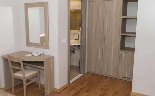 Tifani Luxury Rooms 2