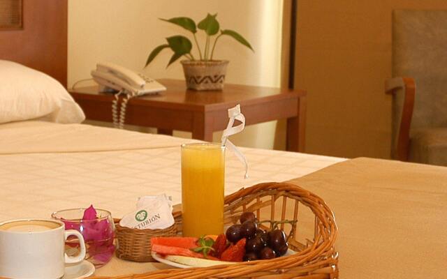 Raíces Esturión Hotel & Raíces Amambai Lodges