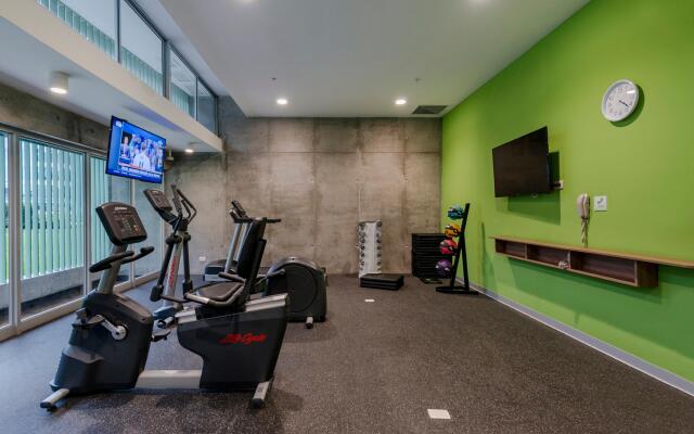 Holiday Inn Lima Airport by IHG