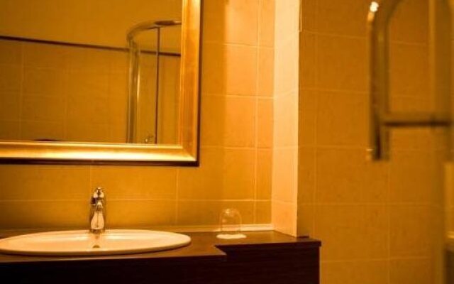 Hotel Emire