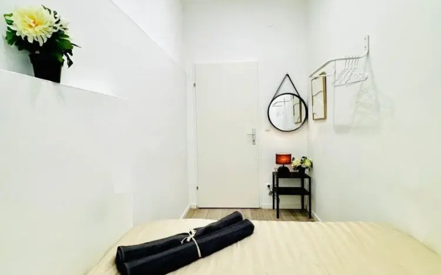 Elegant 5BR Home for Groups Families