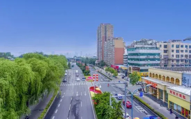 Vienna 3 Best Hotel (Jinan Daming Lake Beimen)