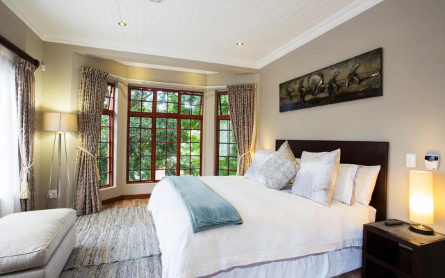 The Browns' Luxury Guest Suites