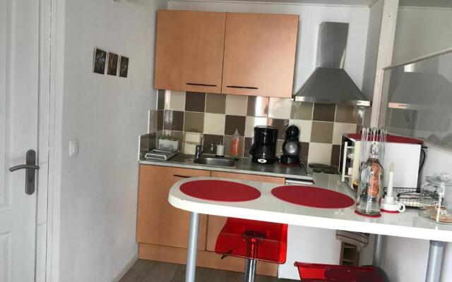 Studio rez-de-chaussée, à Lesquin/Lille aéroport
