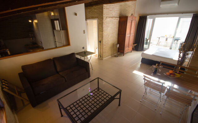 Suites Boutique Jardines del Montornés