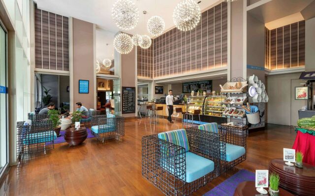 Novotel Yangon Max