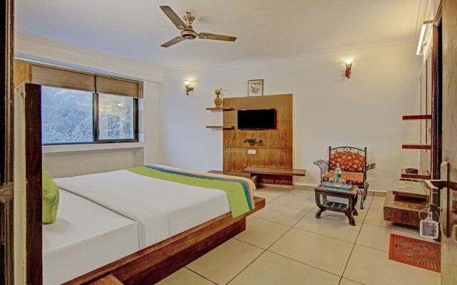 Treebo Trend Hotel Le Grand