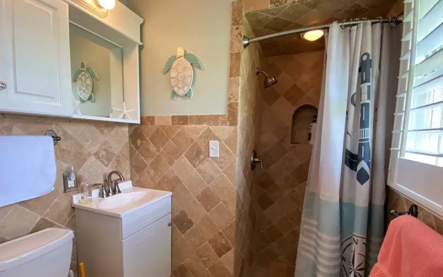 The Salty Sol 6 Bedroom Home