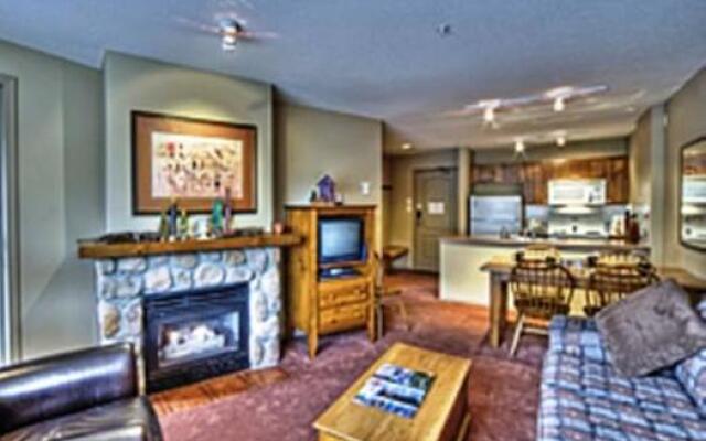 Town Plaza Suites by Golden Dreams