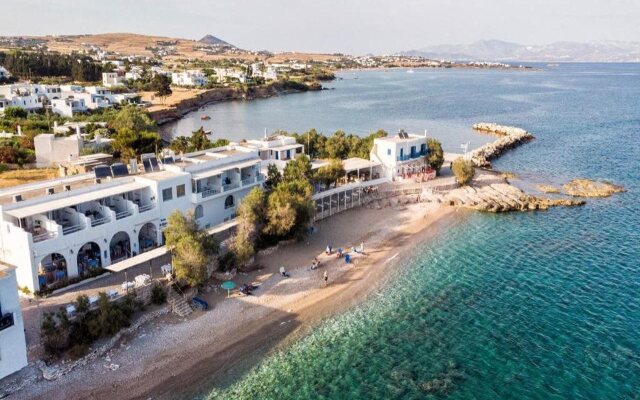 Blue Waves Suites & Apartments To Kyma