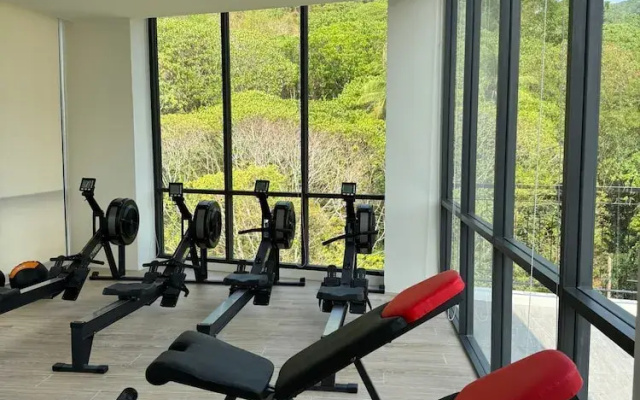 One bedroom Palmetto Condo Karon A608