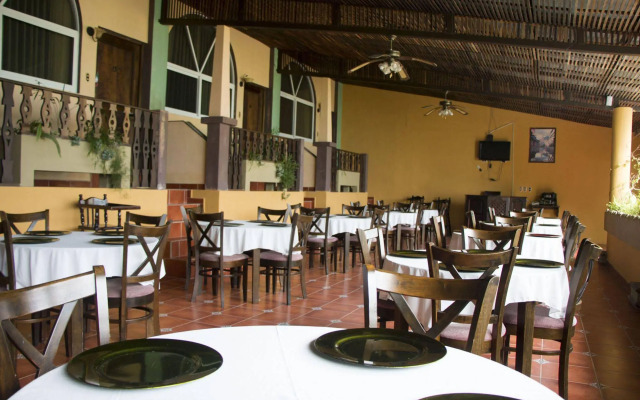 Hotel La Ribiera del Lago Peten Itza
