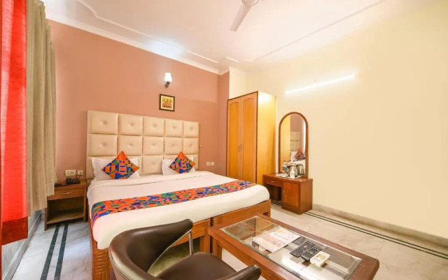 Gracious Inn Hotel by OYO Rooms