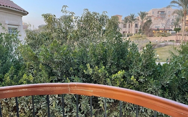 Beverly standalone villa with garden
