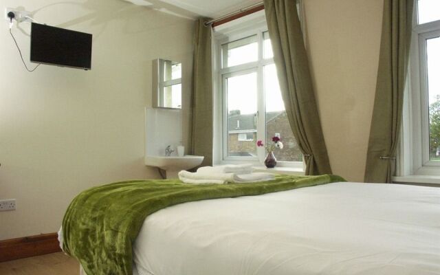 Hayat Hotel