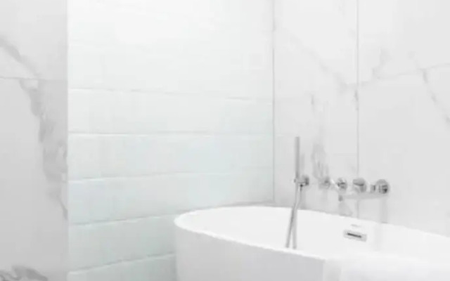 Elite Apartments Luna Studio Bath Balcony Center