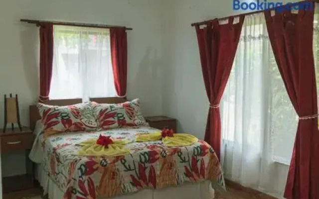 Hostal y Cabañas Mangai