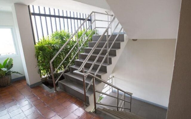 Lantana Pattaya Hotel & Resort by Zen Rooms