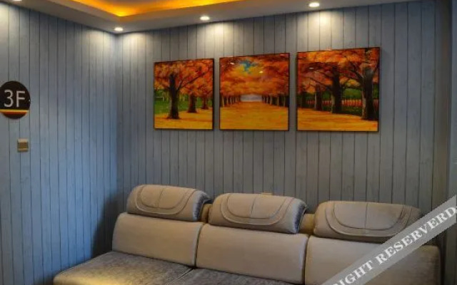 Super 8 Hotel (Weifang University North Gate)